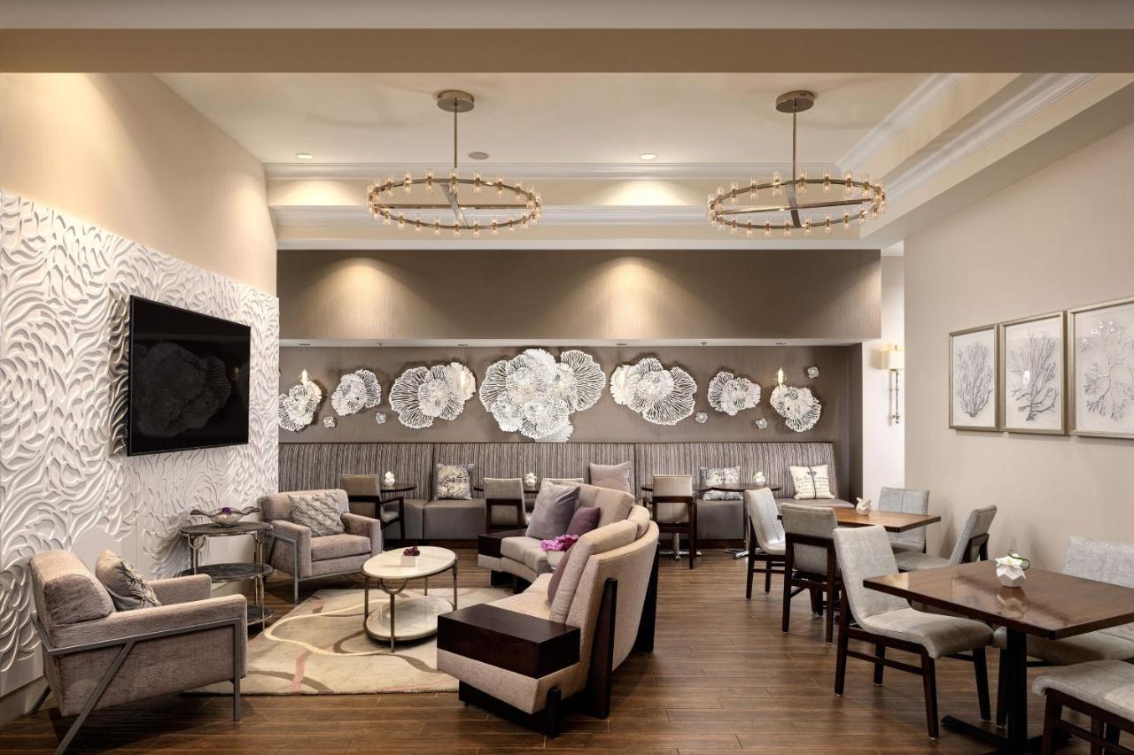 Victoria Marriott Inner Harbour Экстерьер фото