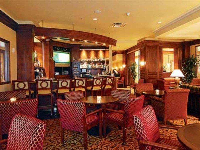 Victoria Marriott Inner Harbour Экстерьер фото